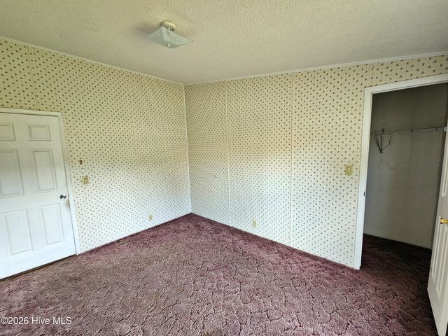 608 Old Whiteville Road, Lumberton, NC 28358