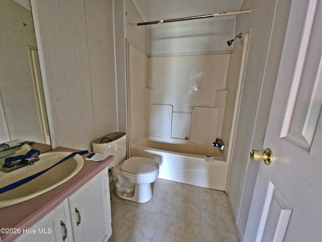 608 Old Whiteville Road, Lumberton, NC 28358