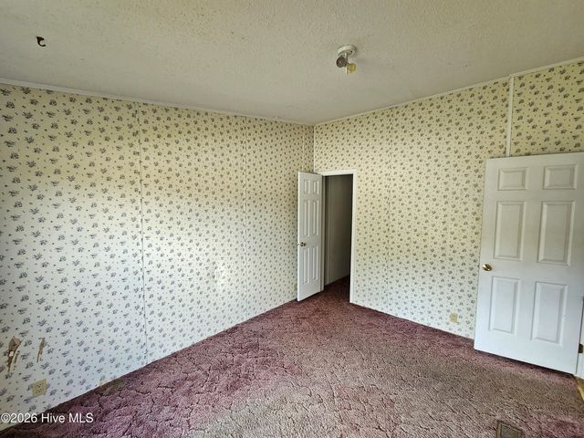 608 Old Whiteville Road, Lumberton, NC 28358