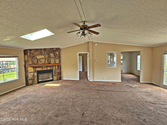 608 Old Whiteville Road, Lumberton, NC 28358