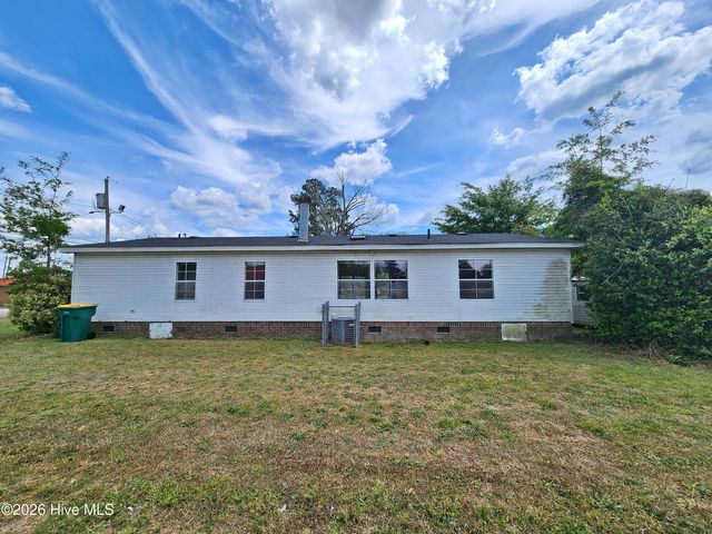 608 Old Whiteville Road, Lumberton, NC 28358
