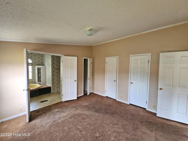 608 Old Whiteville Road, Lumberton, NC 28358