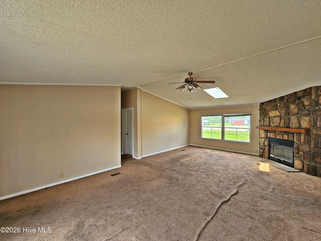 608 Old Whiteville Road, Lumberton, NC 28358