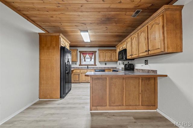 20560 Normandy Drive, Lebanon, MO 65536