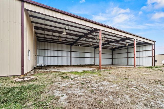 20560 Normandy Drive, Lebanon, MO 65536