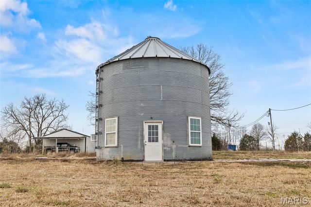 20560 Normandy Drive, Lebanon, MO 65536