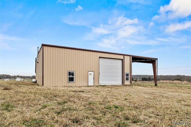 20560 Normandy Drive, Lebanon, MO 65536