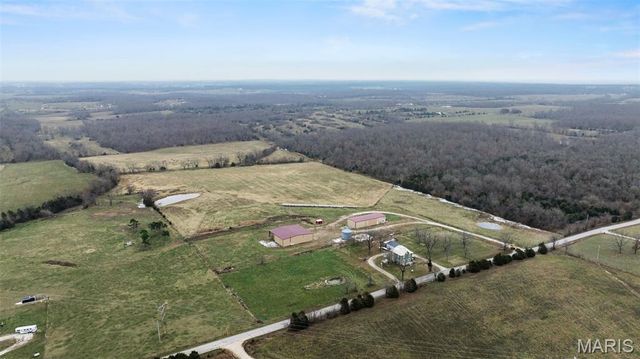 20560 Normandy Drive, Lebanon, MO 65536