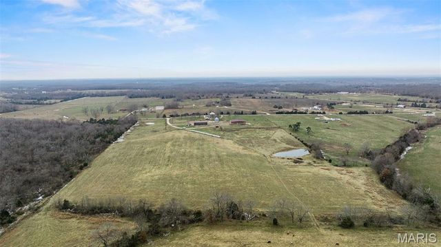 20560 Normandy Drive, Lebanon, MO 65536