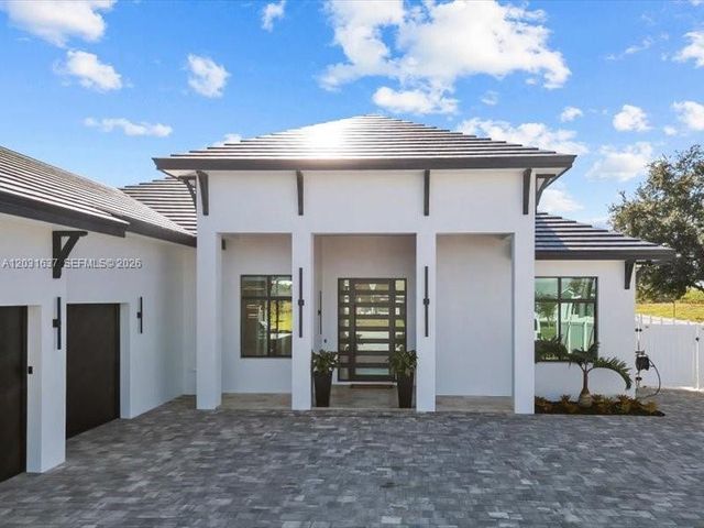 337 SW Kestor Drive, Port St. Lucie, Port St Lucie, FL 34953