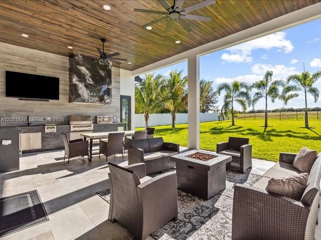 337 SW Kestor Drive, Port St. Lucie, Port St Lucie, FL 34953