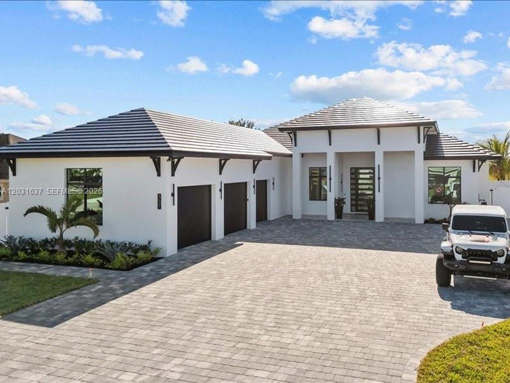 337 SW Kestor Drive, Port St. Lucie, Port St Lucie, FL 34953