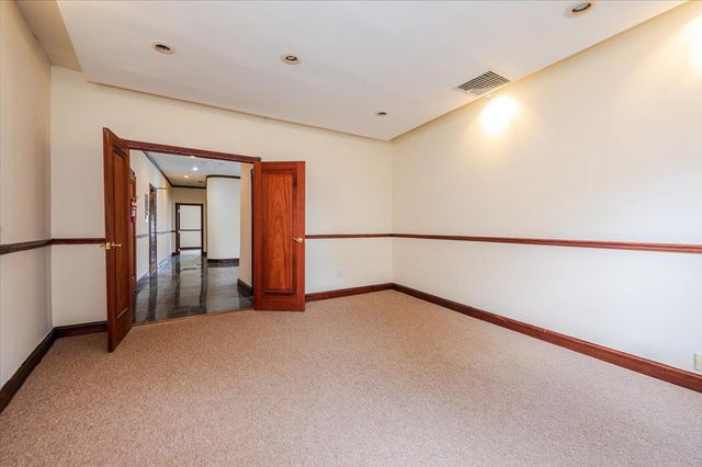 2530 Boston Road, Bronx, NY 10467