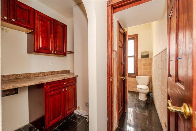 2530 Boston Road, Bronx, NY 10467