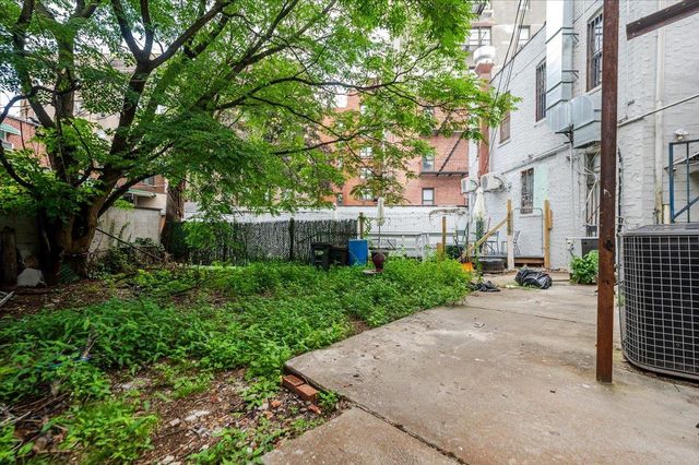 2530 Boston Road, Bronx, NY 10467