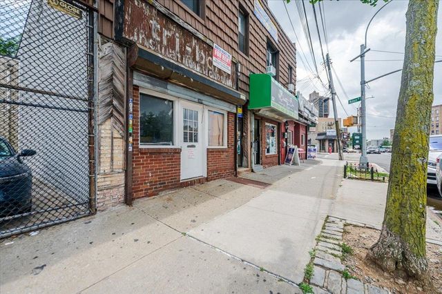 2530 Boston Road, Bronx, NY 10467