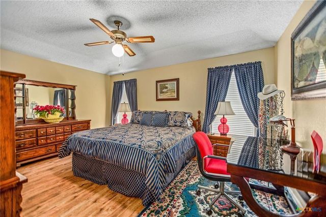 540 Royal Road, Port Lavaca, TX 77979