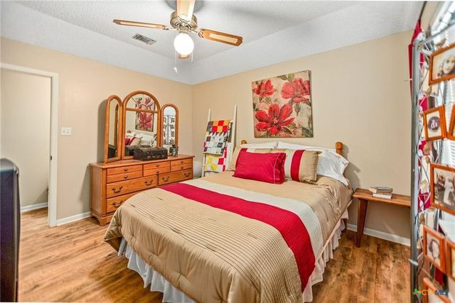 540 Royal Road, Port Lavaca, TX 77979