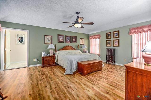 540 Royal Road, Port Lavaca, TX 77979