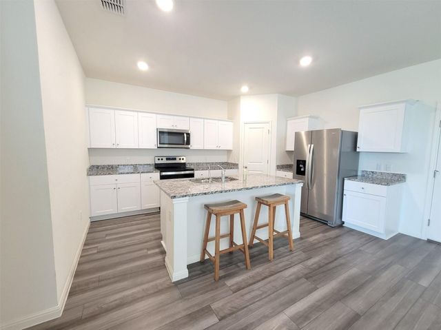500 Magnum Force DR, Jarrell, TX 76537