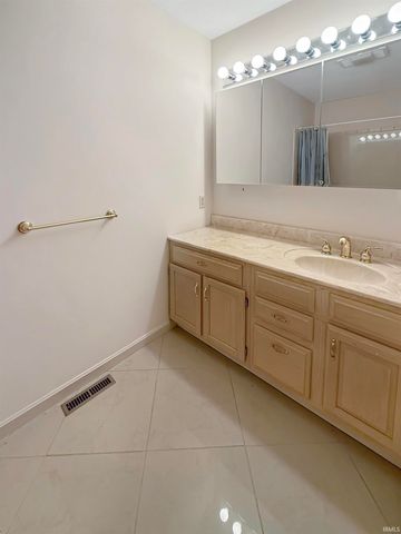 213 Thompson Avenue, Evansville, IN 47715