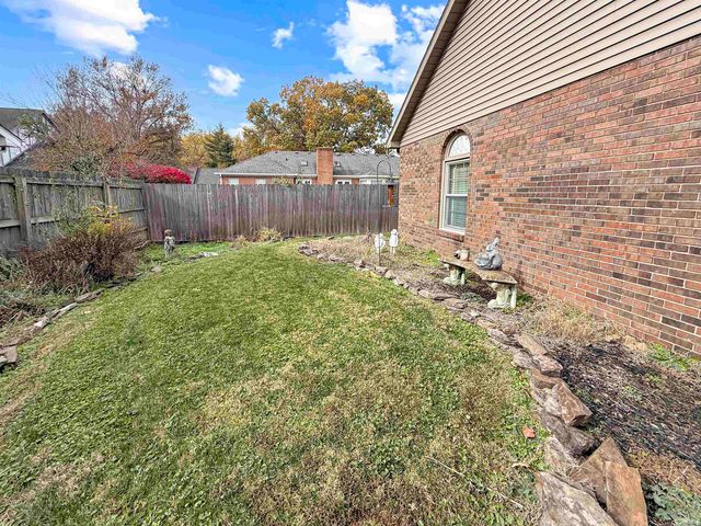 213 Thompson Avenue, Evansville, IN 47715