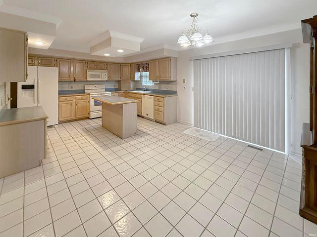 213 Thompson Avenue, Evansville, IN 47715