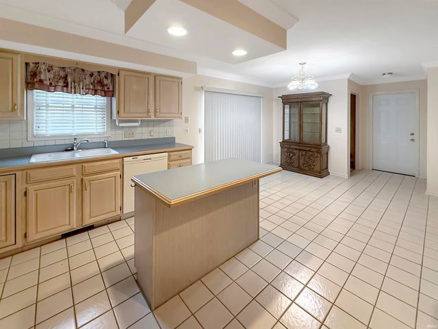 213 Thompson Avenue, Evansville, IN 47715