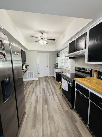 2 Hardin Loop, Westpoint, TN 38486