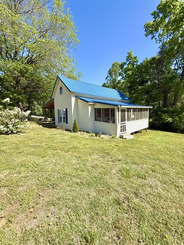 2 Hardin Loop, Westpoint, TN 38486