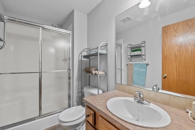 3202 N Wild Rose, Wichita, KS 67205