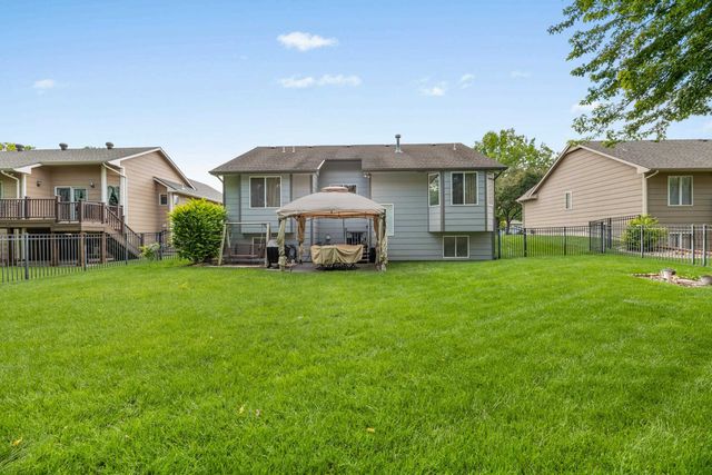 3202 N Wild Rose, Wichita, KS 67205