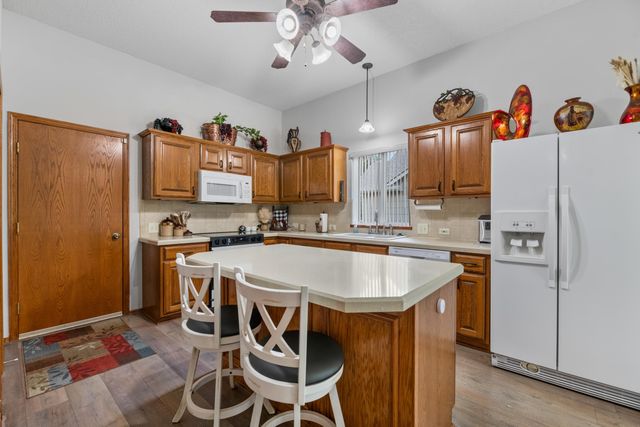 3202 N Wild Rose, Wichita, KS 67205