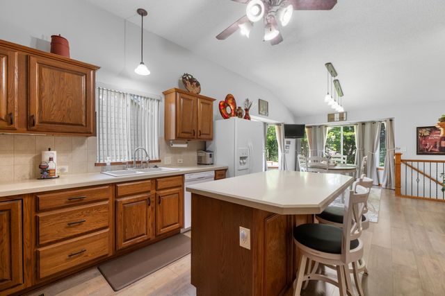 3202 N Wild Rose, Wichita, KS 67205