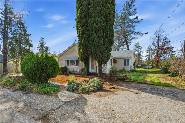10044 West Dr, Grass Valley, CA 95945
