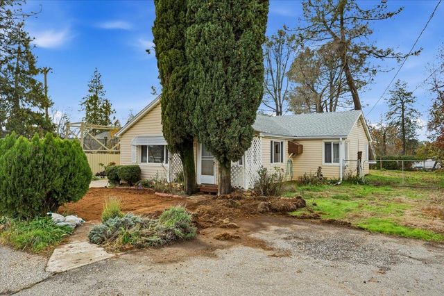10044 West Dr, Grass Valley, CA 95945