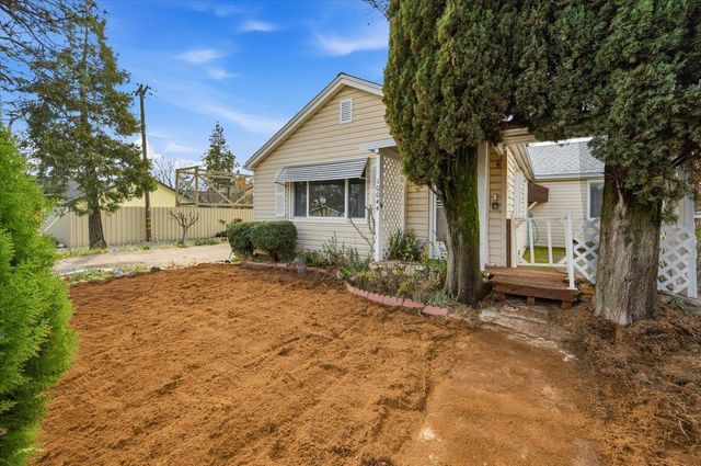 10044 West Dr, Grass Valley, CA 95945