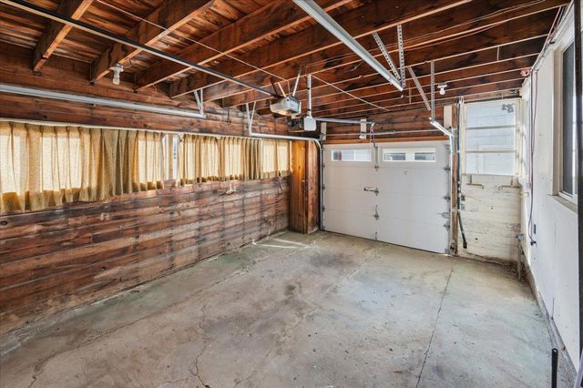 10044 West Dr, Grass Valley, CA 95945