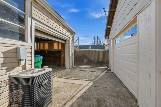 10044 West Dr, Grass Valley, CA 95945
