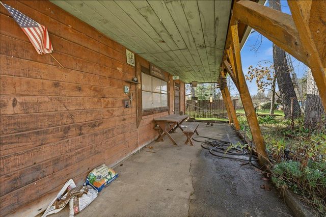 10044 West Dr, Grass Valley, CA 95945
