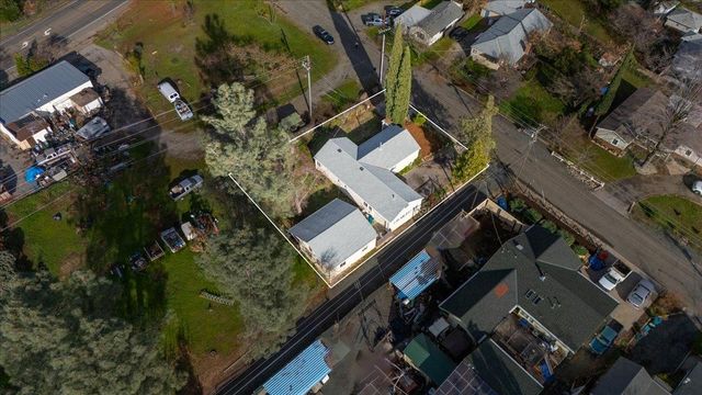 10044 West Dr, Grass Valley, CA 95945