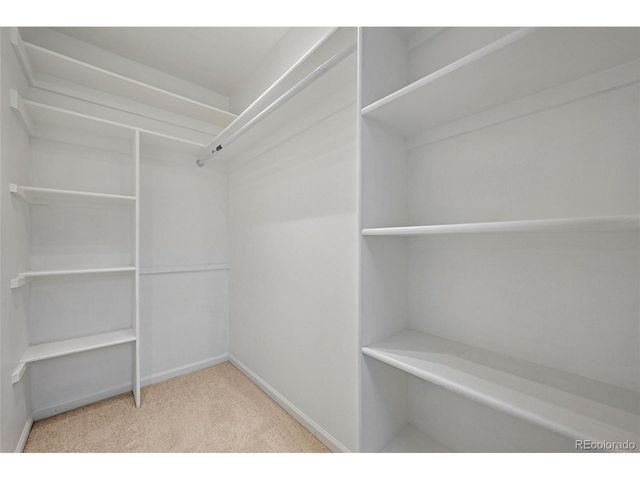 8079 Meadowdale Sq, Niwot, CO 80503