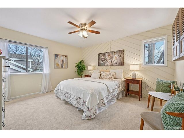 8079 Meadowdale Sq, Niwot, CO 80503