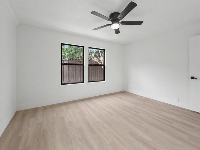 190 Dawns Edge Drive, Conroe, TX 77356