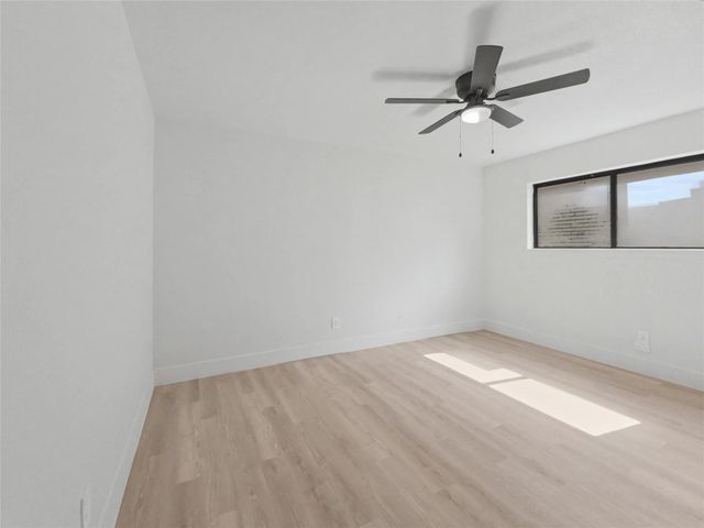 190 Dawns Edge Drive, Conroe, TX 77356