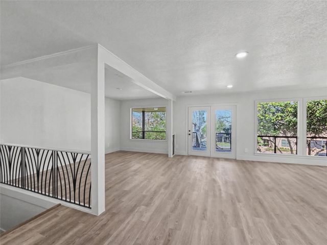 190 Dawns Edge Drive, Conroe, TX 77356