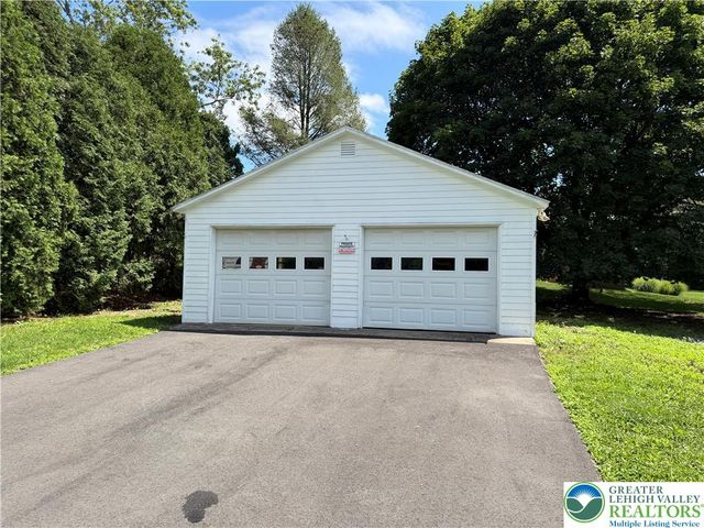 5720 Memorial Road, Heidelberg Twp, PA 18053