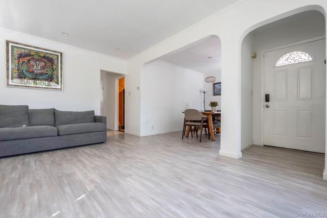 5312 Clearview Expressway, Oakland Gardens, NY 11364