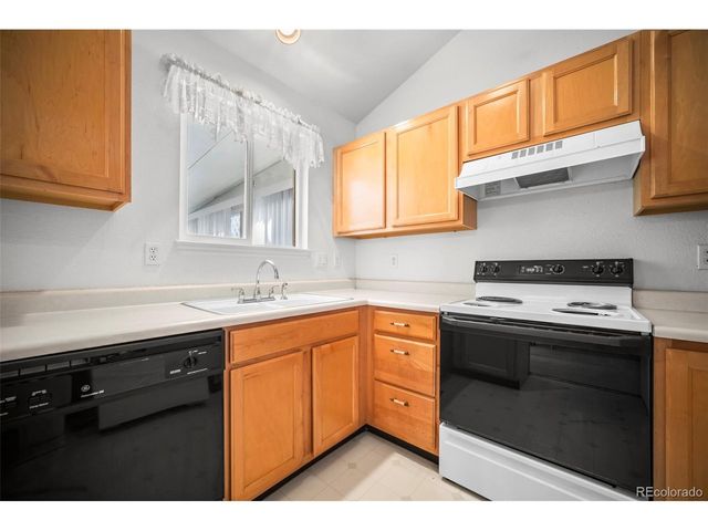 2871 Elaine Dr, Broomfield, CO 80020