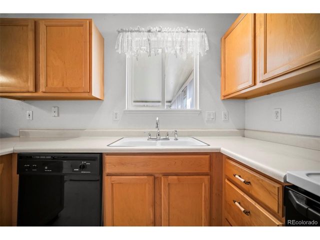 2871 Elaine Dr, Broomfield, CO 80020